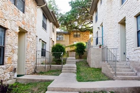 Lodge in San Marcos has rental units ranging from 440-1408 sq ft starting at 610. . Duplex for rent san marcos tx
